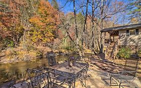 Creekside Retreat With Deck, 18 Miles To Wolf Ridge